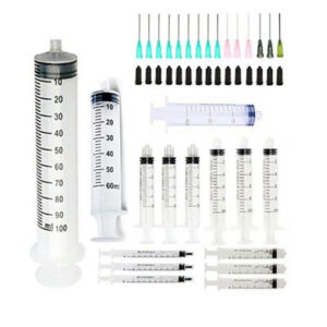 Disposable medical plastic / glass luer lock syringe with needle